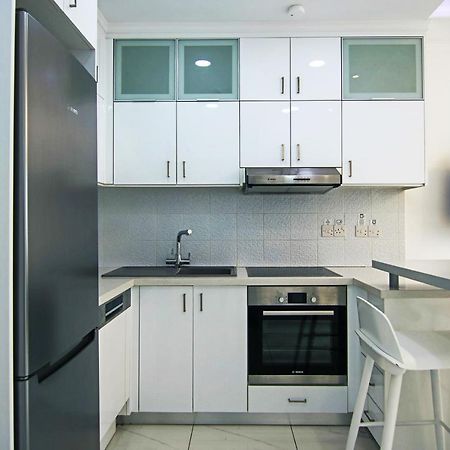 Phaedrus Living: Seaside Luxury Flat Lighthouse 66 Apartment Paphos Exterior photo