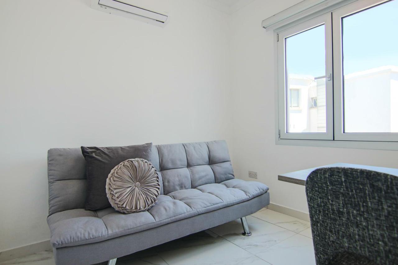Phaedrus Living: Seaside Luxury Flat Lighthouse 66 Apartment Paphos Exterior photo